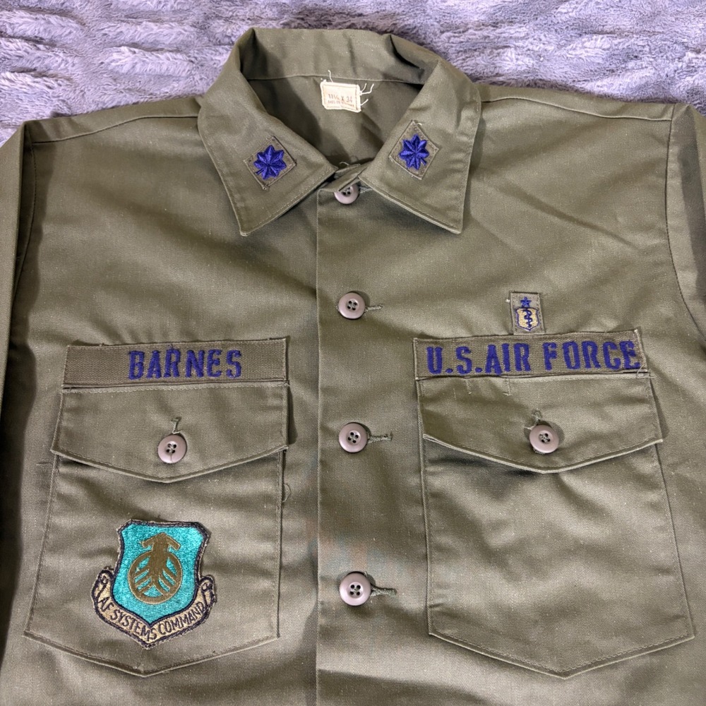 Vintage 1977 US Air Force OG-507 Utility Shirt 17.5x34 AF Systems Command Patch
